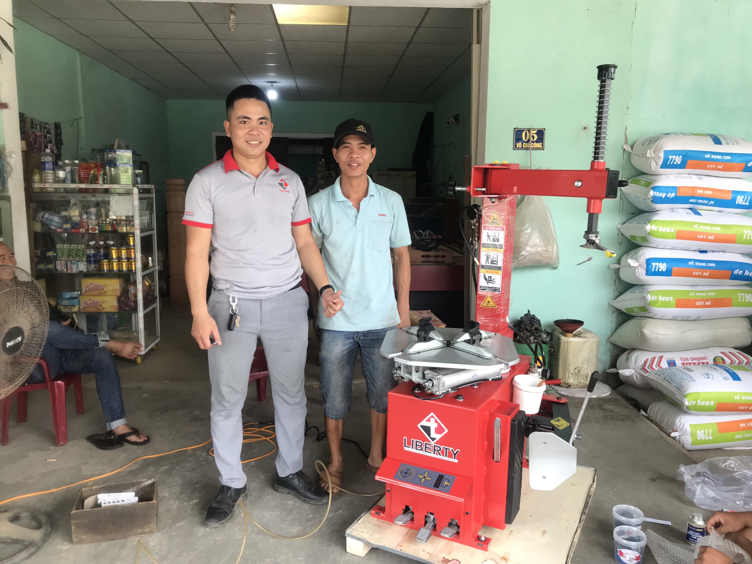 Máy ra vo xe máy xe tay ga liberty LC810F