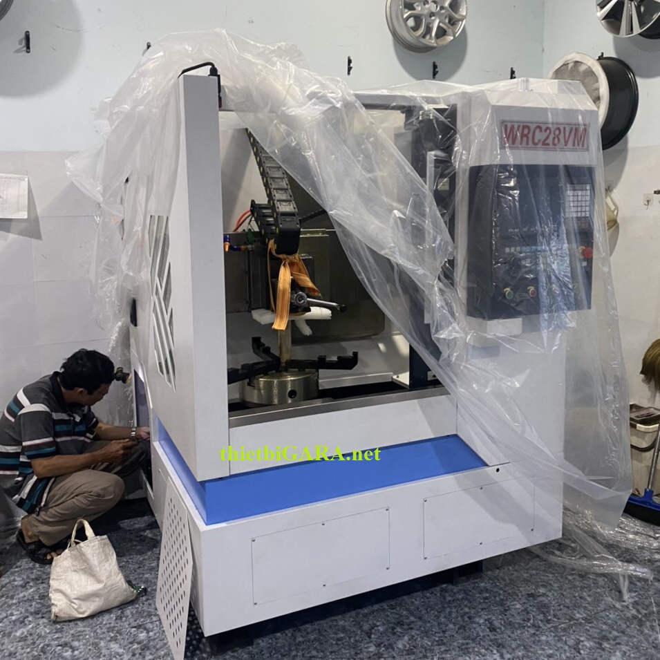 Máy tiện mâm trục đứng