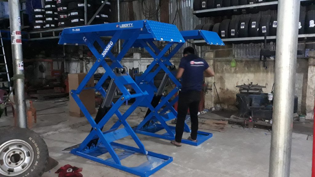 Cầu nâng kiểu xếp liberty