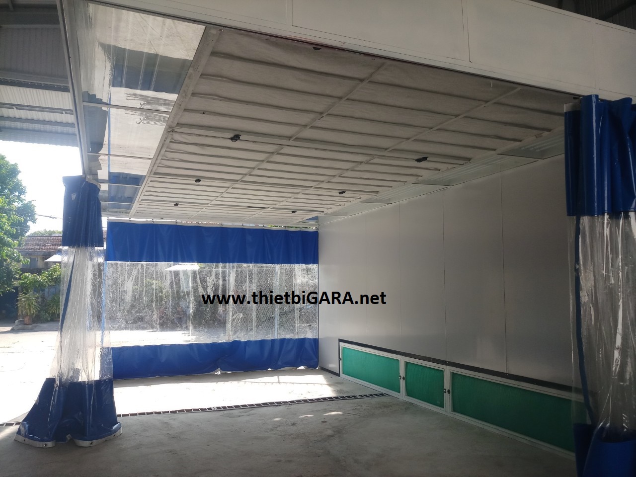 Phòng sơn nhanh ô tô loại kéo rèm