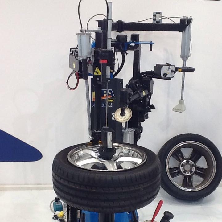 Máy Tháo Lốp Tự Động HPA M928 Royal Italy Máy Tháo Lốp Tự Động HPA M928 Royal Italy