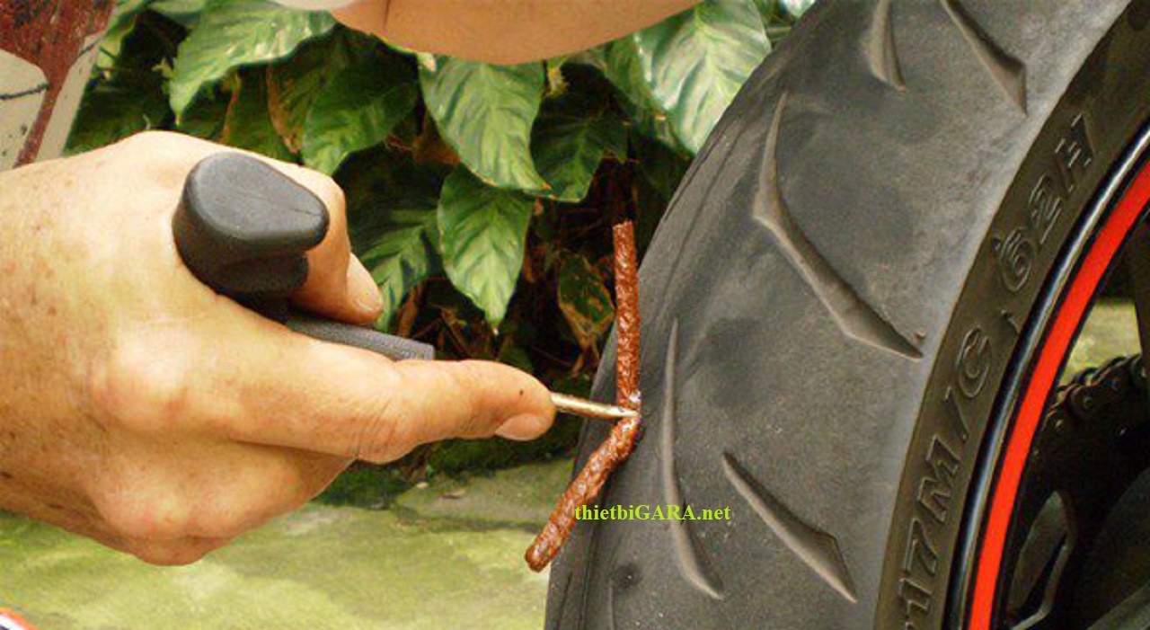 Bộ dùi rút vá nhanh lốp ô tô xe máy