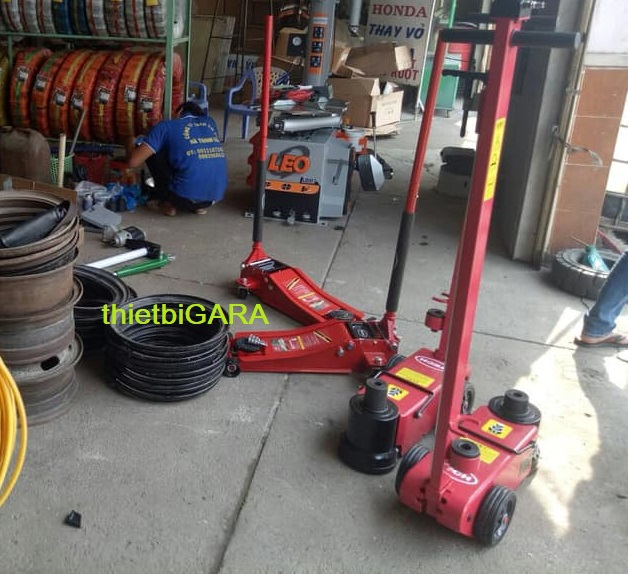 Kích thủy lực xe tải 40/80 tấn