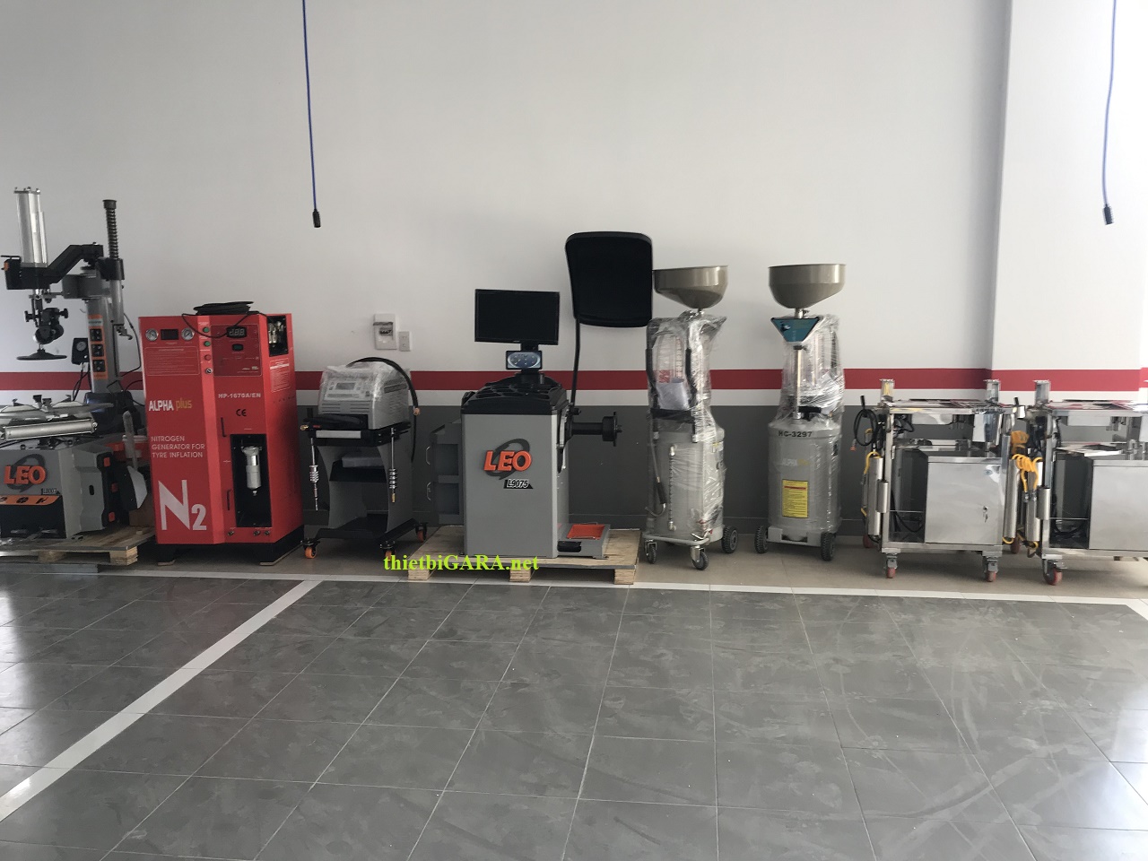 Thiết bị hứng hút dầu thải ô tô HC-3297