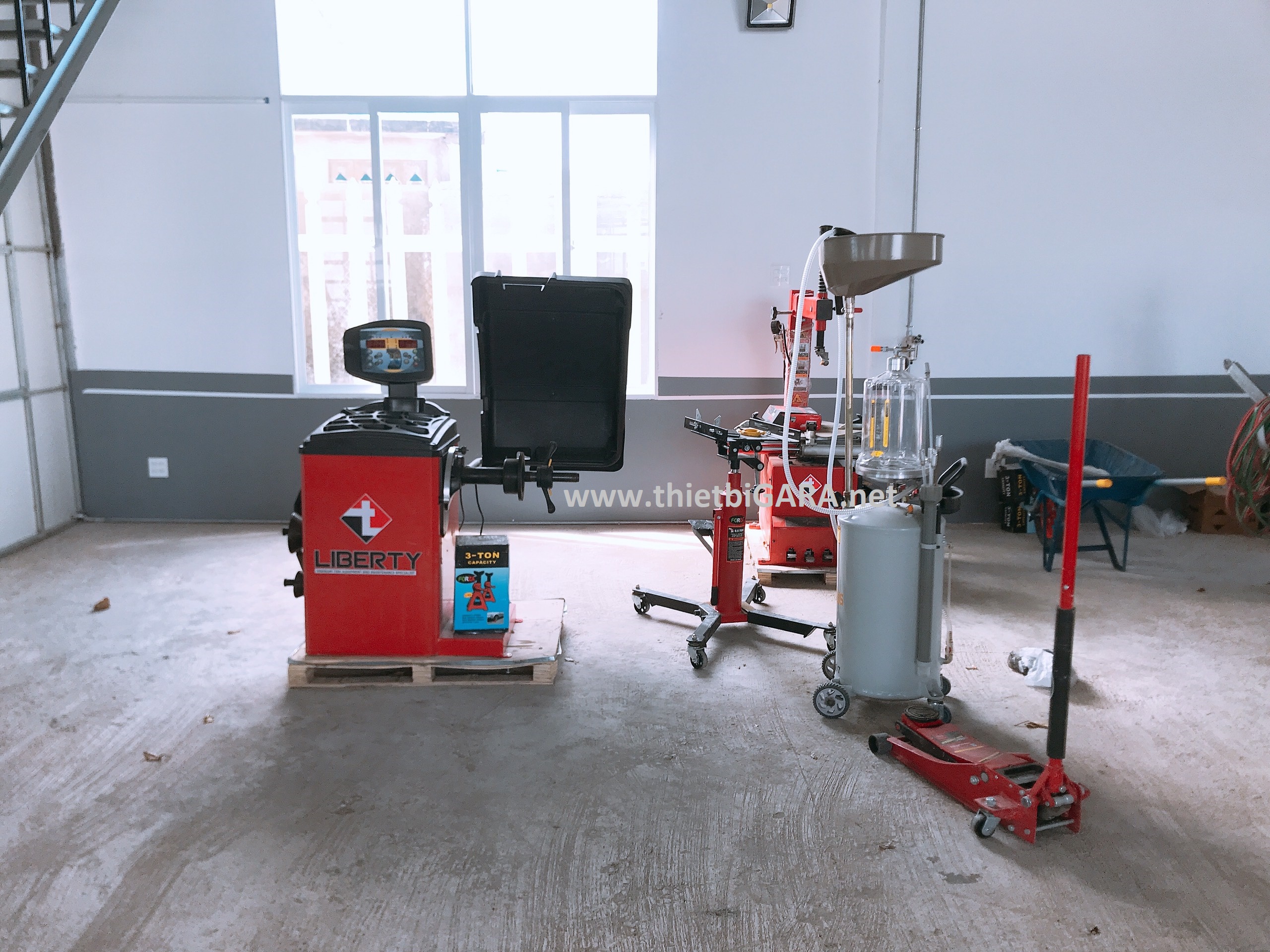 Giá đở hộp số 2 tầng