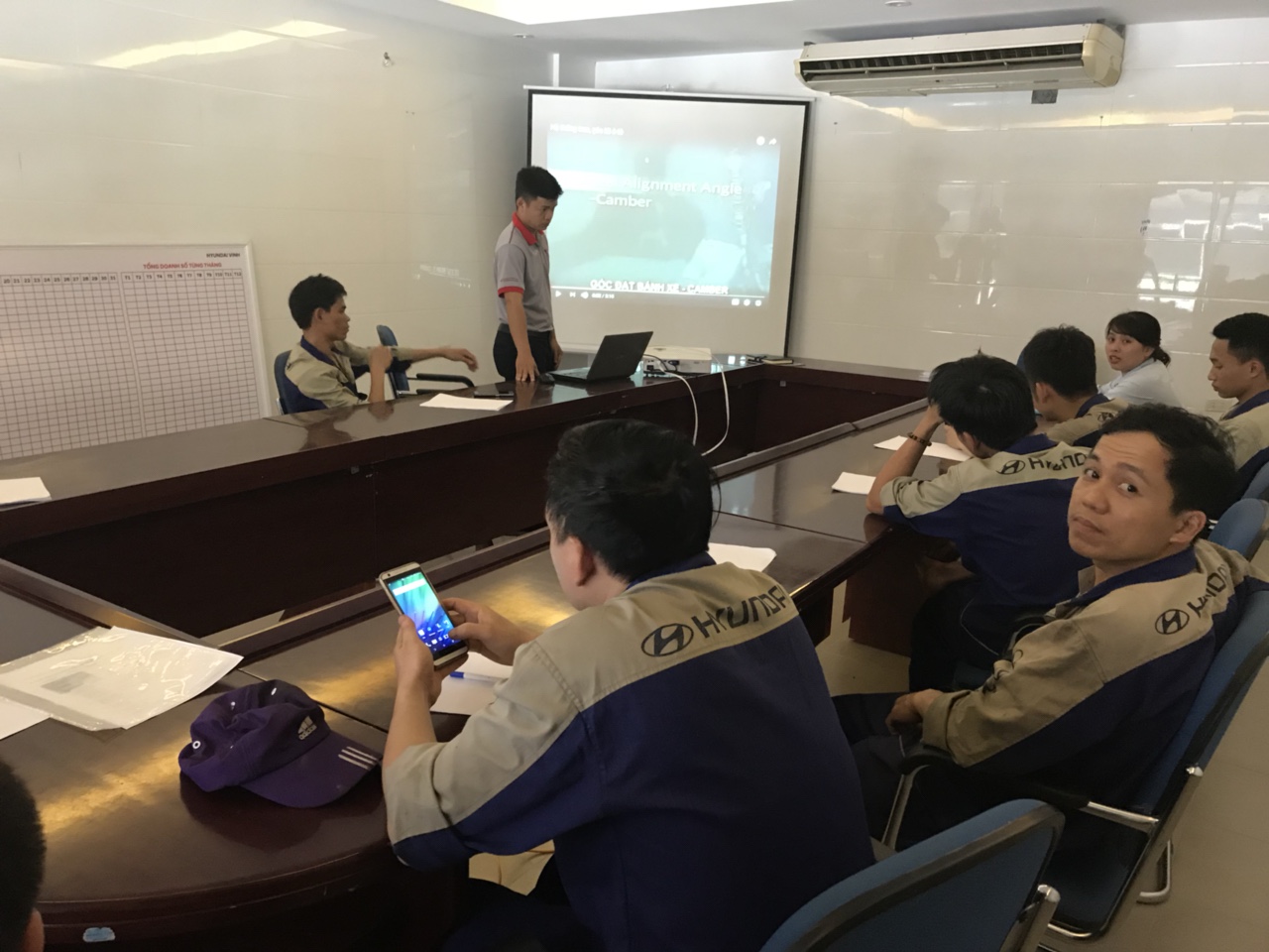 Training Kỹ thuật nhân viên Hyundai - công ty Thành