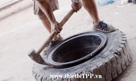 Búa Cúp Đục Lốp Xe Tải Cán Nhựa