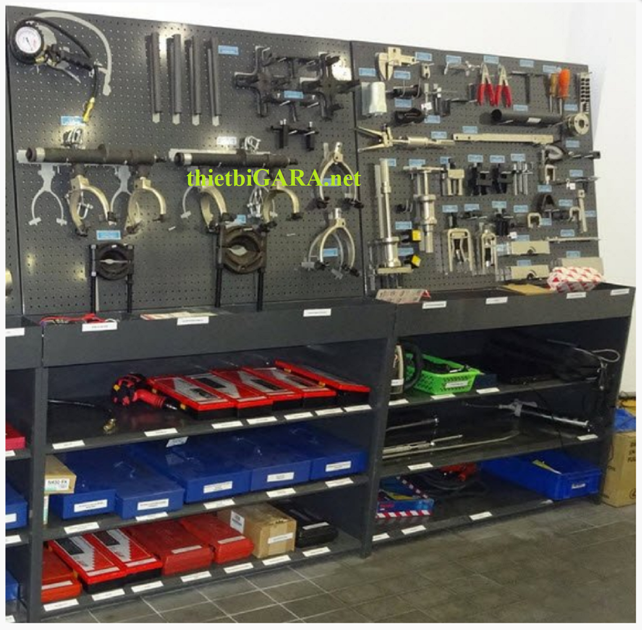 Giá treo SST cho xưỡng gara ô tô