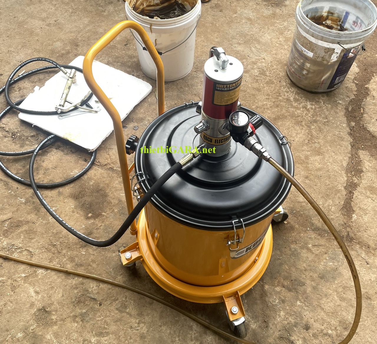 Máy bơm mở bằng hơi