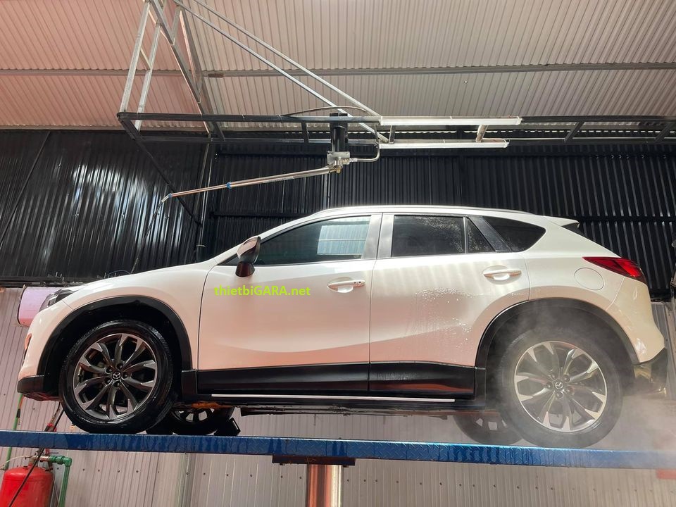 Tay quay 360 độ rửa xe