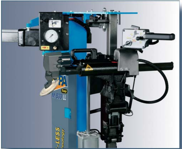 Máy ra vô lốp ô tô tự động không dùng lơ via