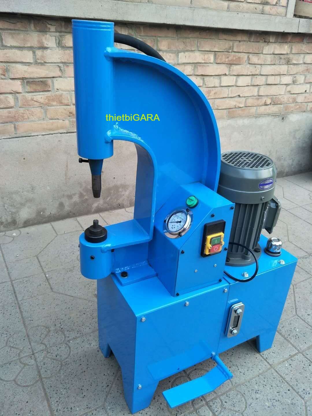 Máy tán ri vê bố thắng