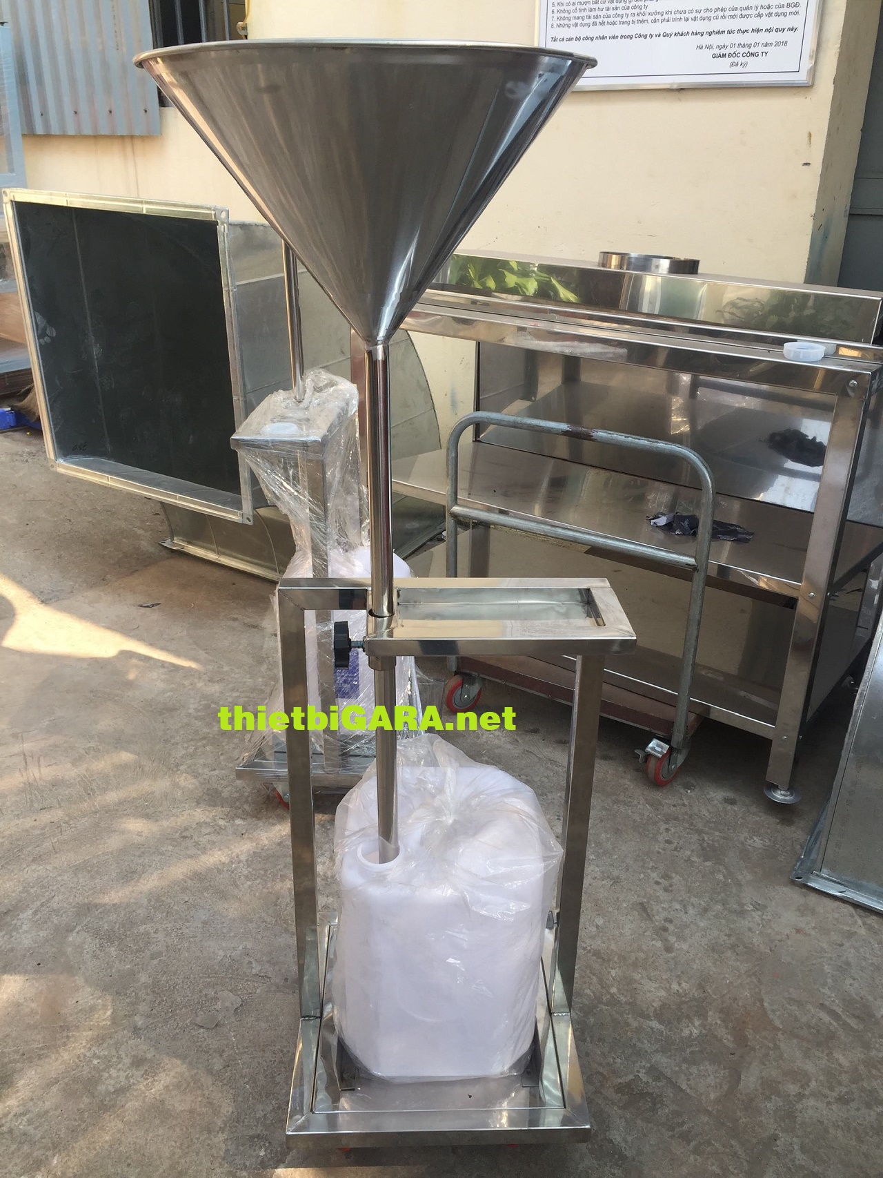 Xe hứng dầu thải ô tô inox