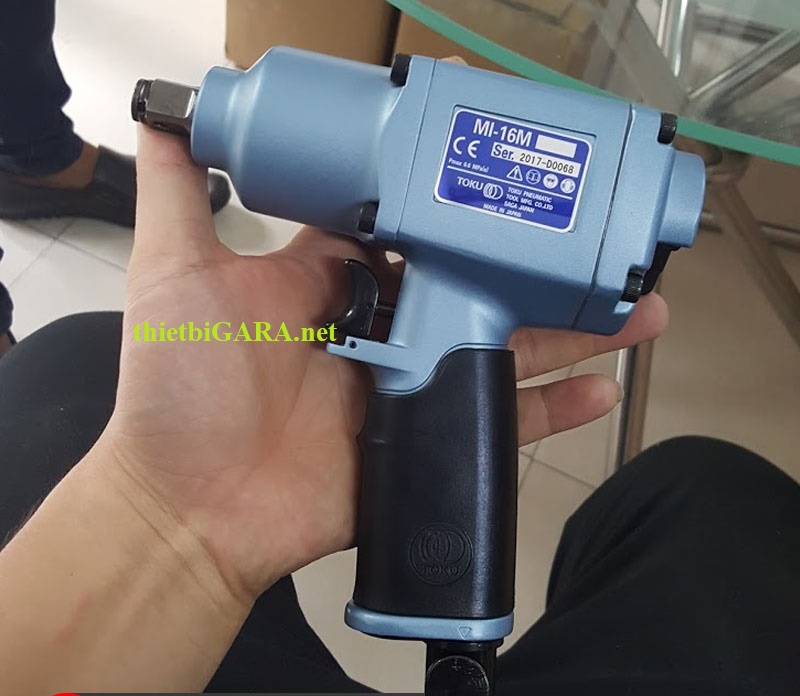 Súng vặn bu lông loại nhỏ