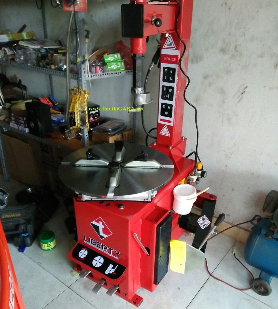 Máy tháo lốp xe máy LC-810E