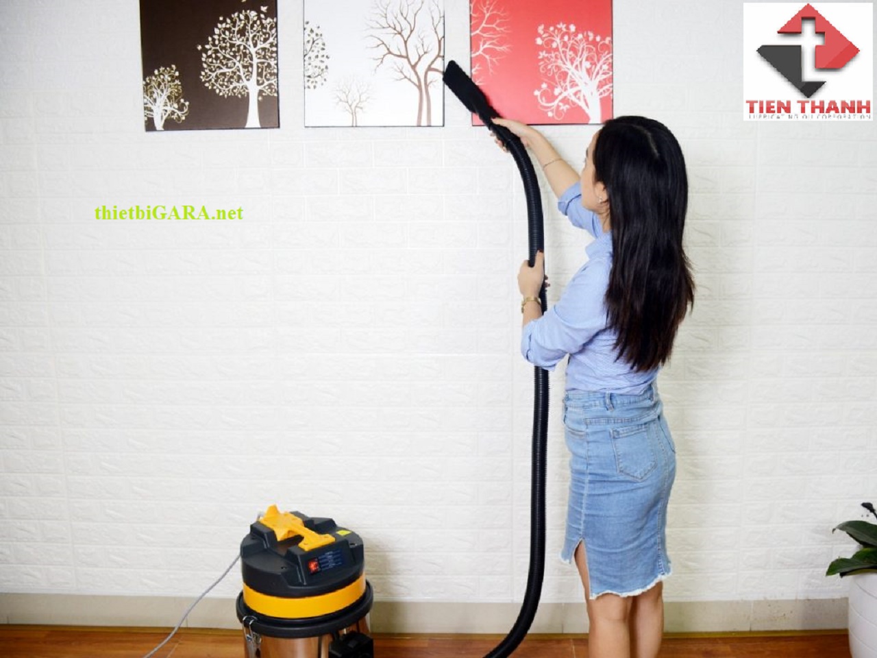 Máy hút bụi