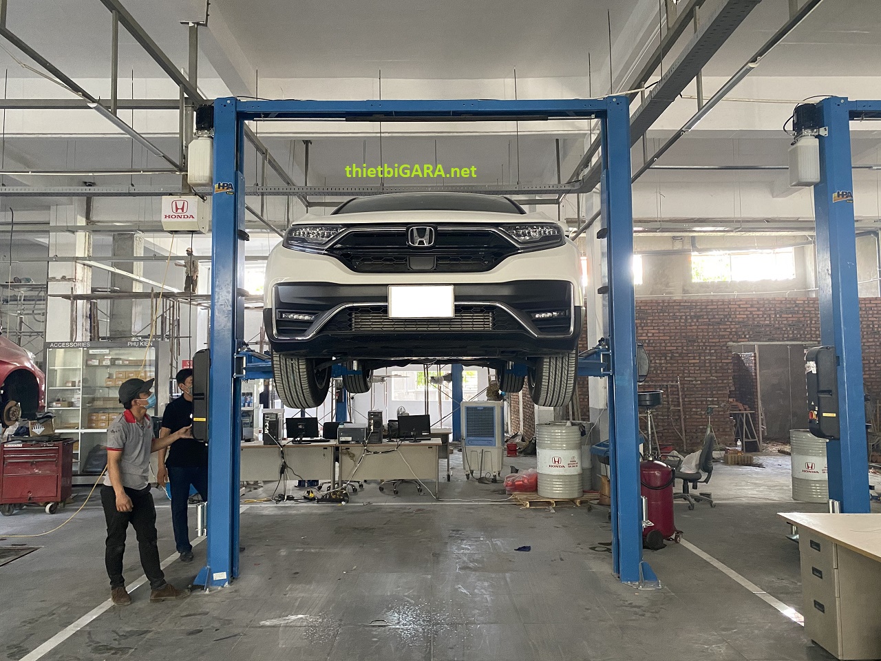 Cầu nâng ô tô 2 trụ HPA