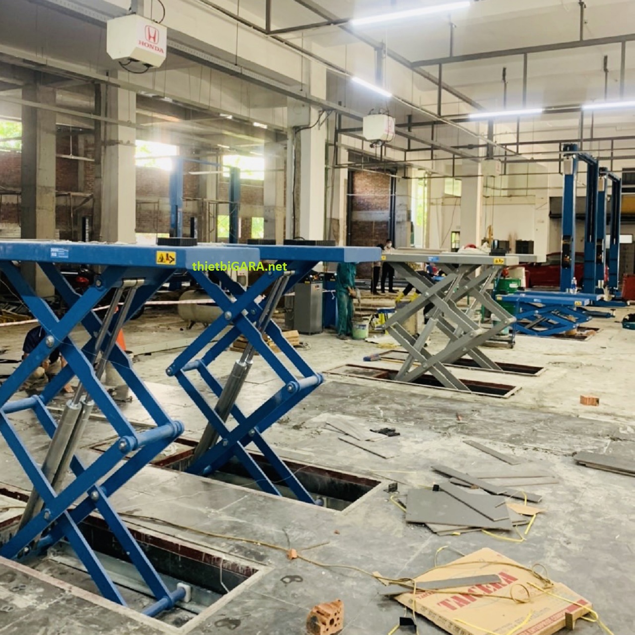 dãy cầu nâng kiểu xếp