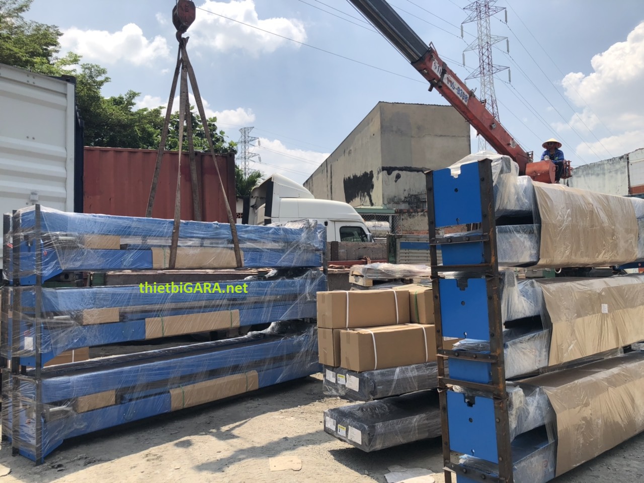 Cầu nâng ô tô đà nẵng