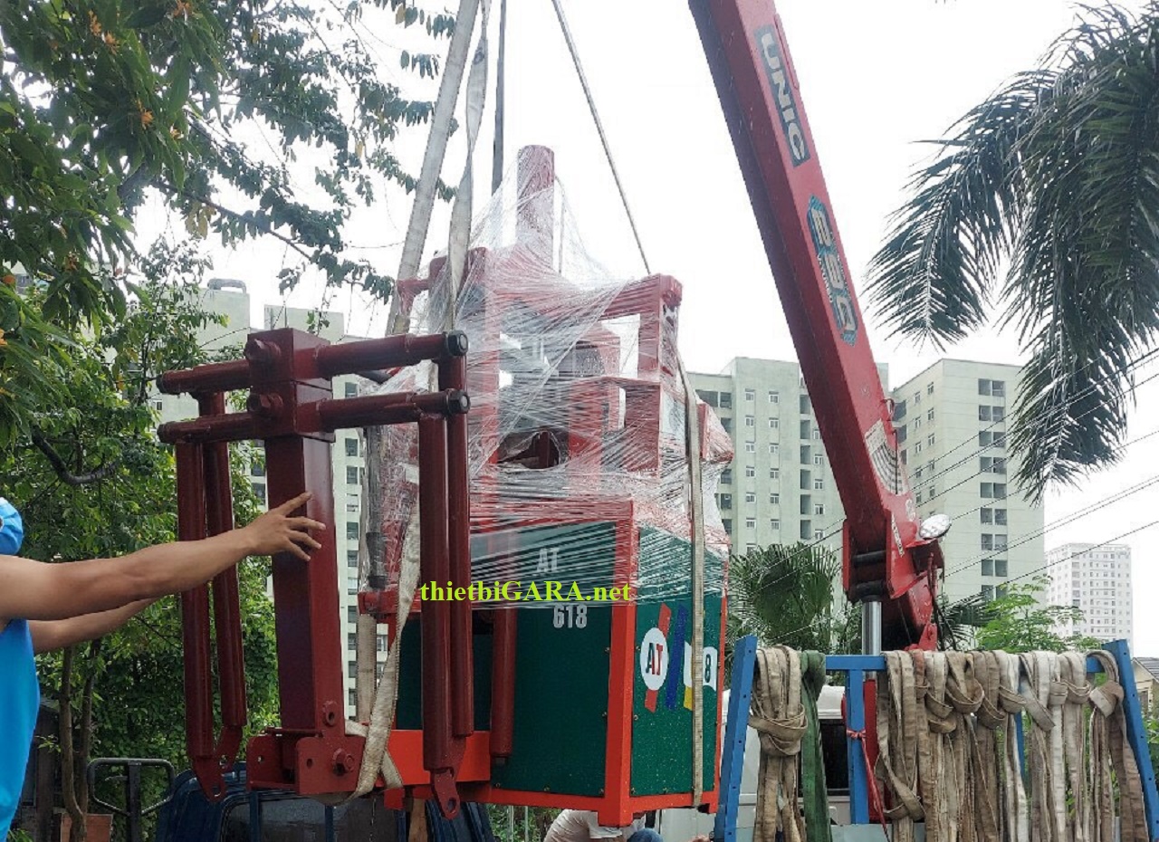 Máy nắn khung càng nắn vàng xe máy