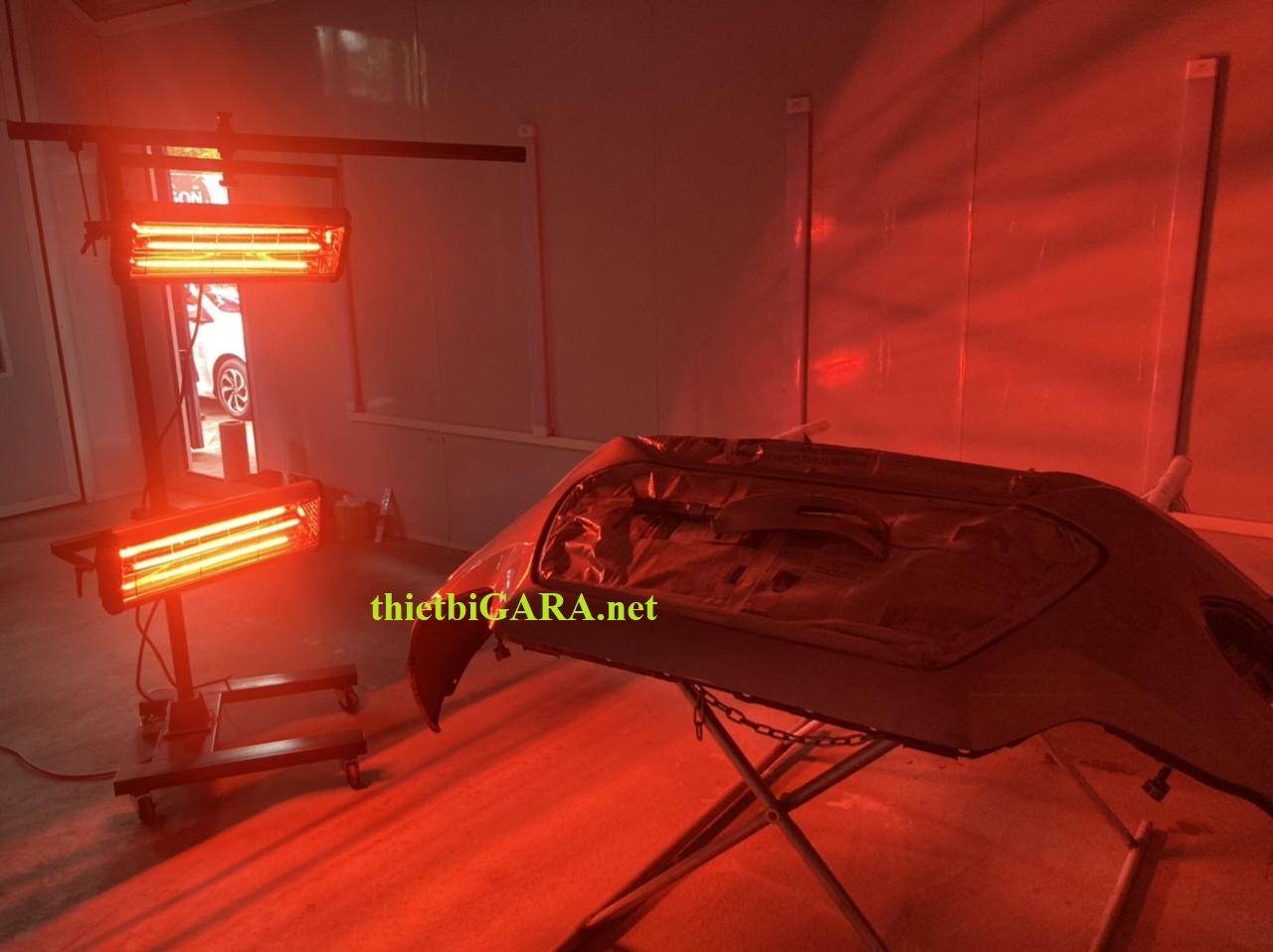 Đèn sấy sơn hồng ngoại Funisi Nhật Bản