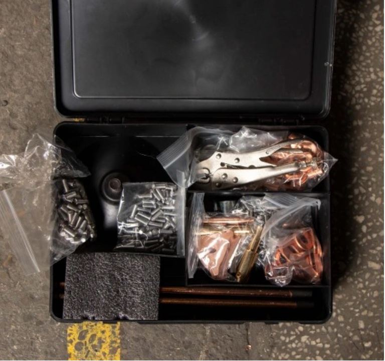 máy hàn rút vỏ nhôm f99es funisi