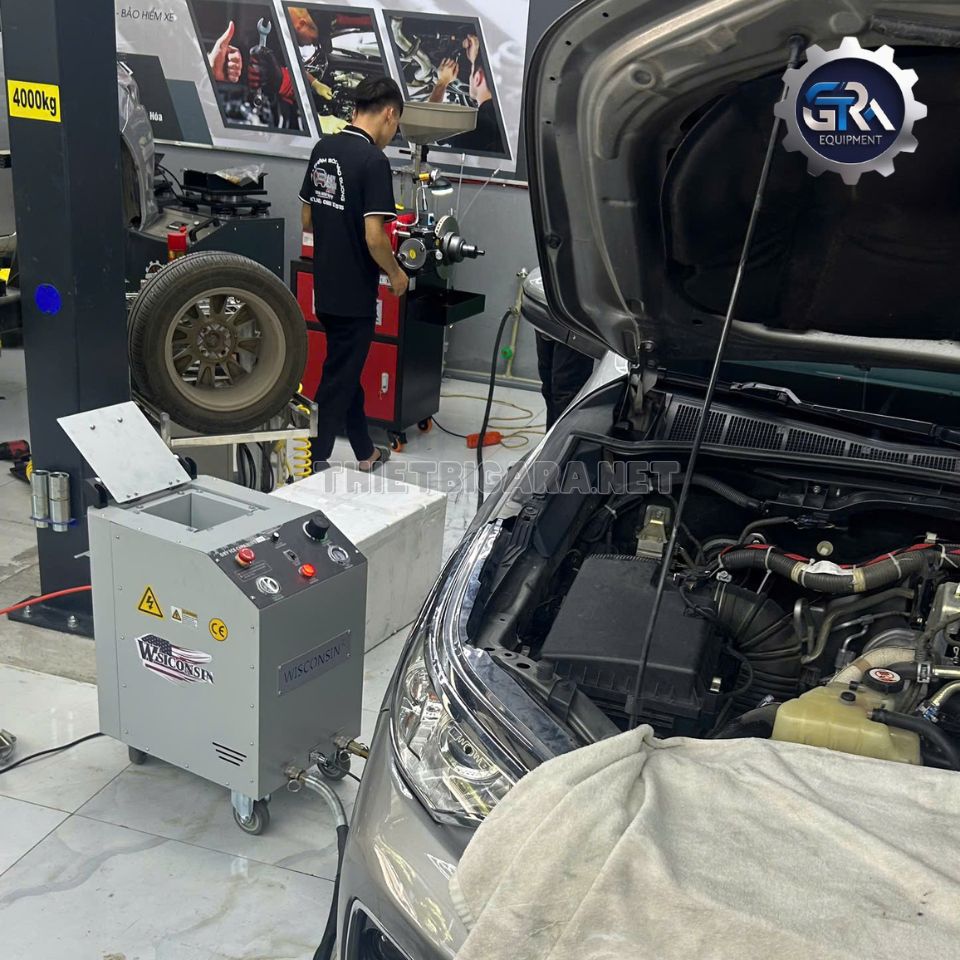 Máy bắn đá khô CO2 WISCONSIN W9000 (2)