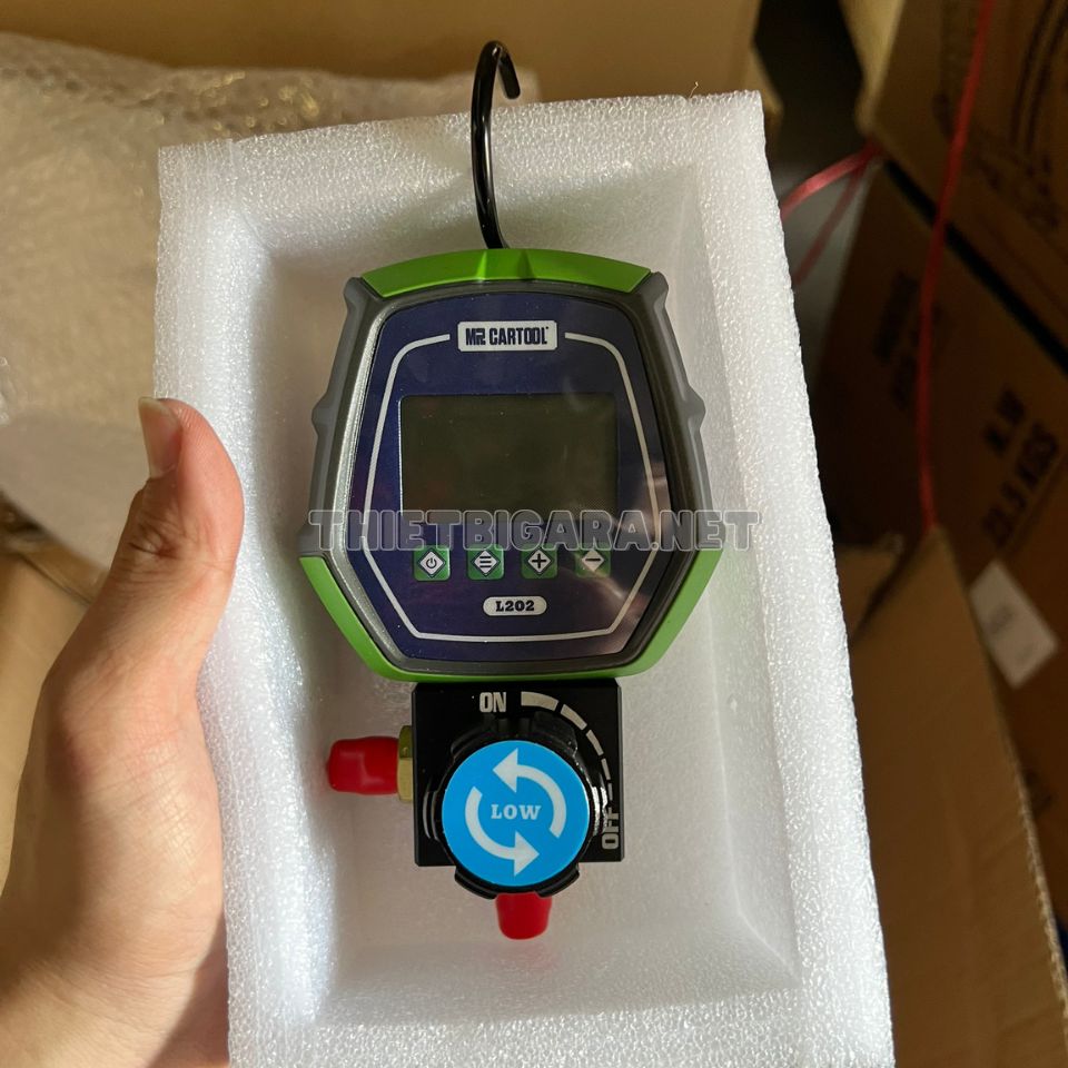 Đồng hồ nạp ga điều hoà hiển thị số L202 Autool (2) Đồng hồ nạp ga điều hoà hiển thị số L202 Autool (2)