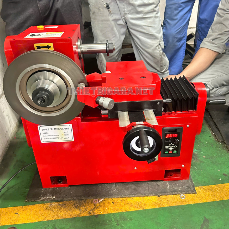 Máy Láng Đĩa Phanh Tang Trống Xe Du Lịch C9340